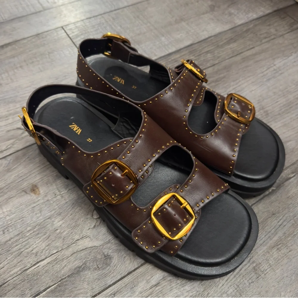 Zara Sandals with Gold Buckles - Picture 2 of 3
